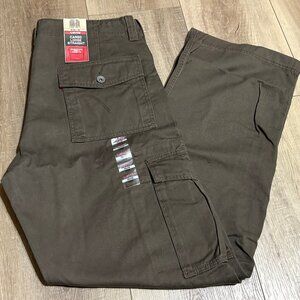 NWT LEVI'S Cargo Loose Straight Work Pants Men's 36x36 Dark Olive Forest